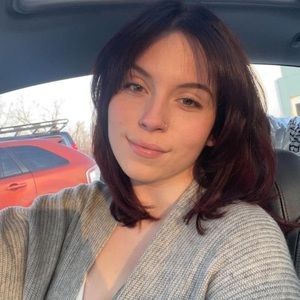 Meet your Posher, Kira